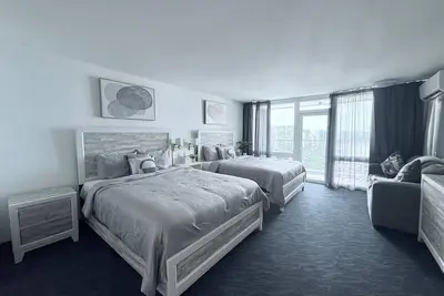 Image de Beachfront 2 Queen Beds w Sofa Bed Ocean View