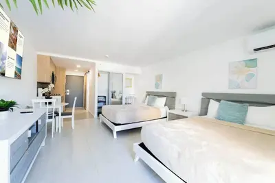 Image de Beach Bliss Studio | Oceanfront | 2 Queens | Pk