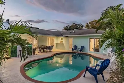 Image de Resort Pool Home with Pool Cabana * 6 min to Beach