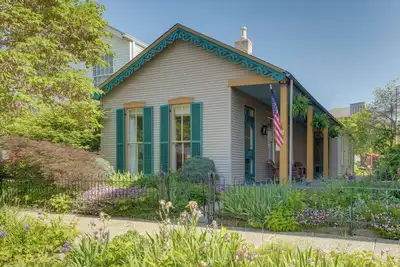 Image de 2nd Street Inn: Historic 1870s Gem Steps From Main