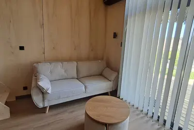 Image de Tiny House independante moderne et confortable lac de Villerest 2 chambres