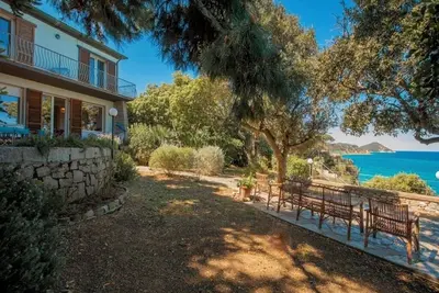 Image de Villa Maestrale Suite - Directly on the Sea