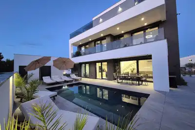 Image de Luxury Villa with heated Pool and Jacuzzi in Vodice, Croatia