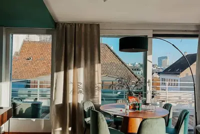 Image de Just Sunny - Rooftop, Balcony, 3 min to Old Town