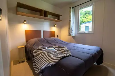 Image de Mobil-home Confort 3 Chambres au Bord de l'Eau 6 personnes