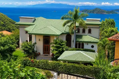 Image de Oceanview Luxury Villa in Playa Hermosa | 4 Br - 4. 5 Baths & Private Pool