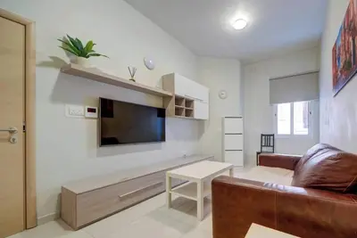 Image de A Modern 2br Sliema Apt Near Ferry | W/Ac & Wifi