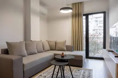 Image de Barrikada-E – Central Apartments with French Balcony in Walkable Tirana