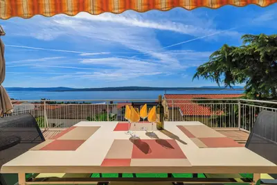 Image de Vacation apartment with large terrace & fantastic sea view in Dramalj