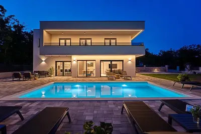 Image de Villa Marieta: Your Luxurious Retreat in Makarska Hinterland