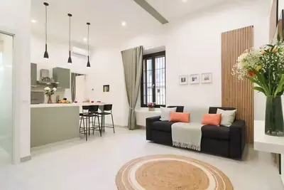 Image de Como-Swiss Border Modern Apartment / Ac & Wifi