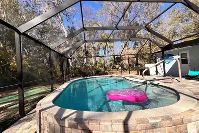 Image de 2-bedroom house w/pool in the heart of old Homosassa!