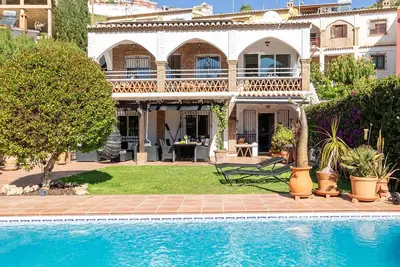Image de Villa « Casa Siri » avec vue sur la mer, Wi-Fi et climatisation