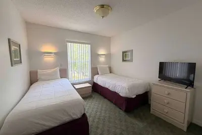 Image de Townhome 3 Br near Disney - Resort access & Free Parking