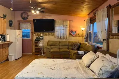 Image de #9 Oceanview Yellow Cottage