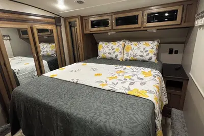 Image de Beautiful 2-bedroom 2 bath 5th wheel in Homosassa Fl.