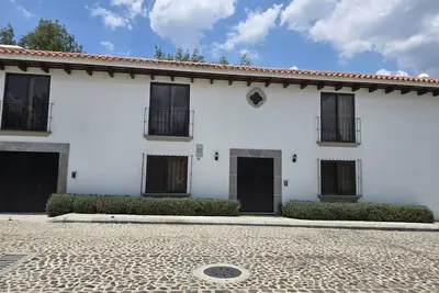 Image de Spacious 4-bedroom house in Antigua Guatemala with Ac and pool with jacuzzi/Gym