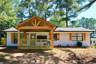 Image de Family-Friendly Covington Escape w/ Fenced Backyard, Full Kitchen & Coffee Bar
