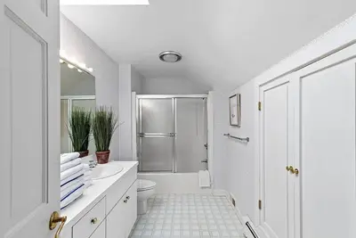 Image de Serene Spacious Cape Escape Close To Beaches, Dining & Trails