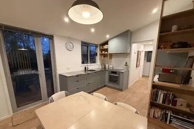 Image de Glenbrook Cottage - Home in the Heart of Twizel
