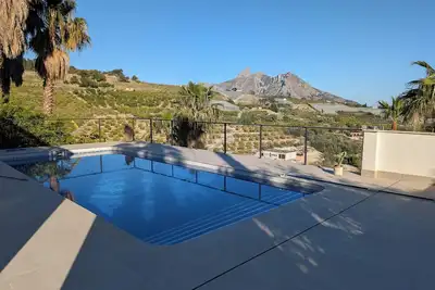 Image de Studio in quiet natural setting - pool & sea view