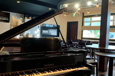 Image de Former Live House Rental Music Accommodation with Grand Piano | 5 people / Gobo City Wakayama