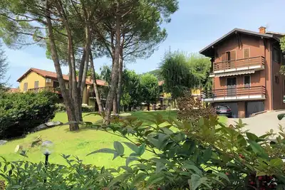 Image de Cozy Apartment with Terrace & Lake View in the Heart of Brianza