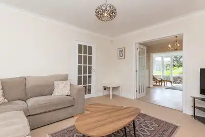 Image de Spacious 3 bed house with parking in Upper Weston - Pass the Keys