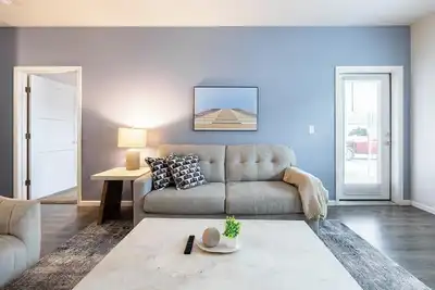 Image de Landing | Stunning 2bd, Gym, Pool