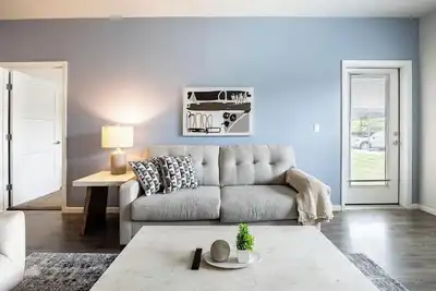 Image de Landing | Chic 2bd, Gym, Pool