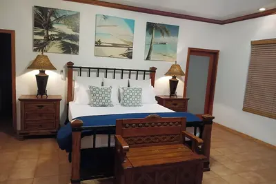 Image de Gorgeous 4-bedroom villa with Ac in vibrant Nassau