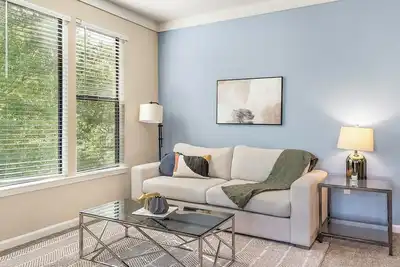 Image de Landing | Chic 2bd, Game Room, Clubhouse