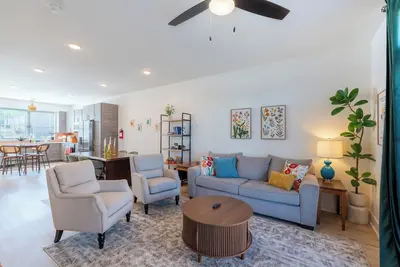 Image de Spacious Family-Friendly Stay•Minutes to Downtown