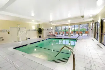 Image de King Sofa | Courtyard Salisbury | Near Ocean City, Indoor Pool, Hearty Breakfast
