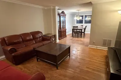 Image de Enjoyable 3-bedroom townhome with Ac in vibrant Baltimore