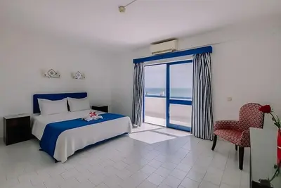 Image de Great Location Near Oura Beach! Kitchenette, Balcony with Sea View, 2 Pools!