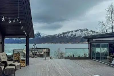 Image de Chalet avec vue sur la mer et les aurores boréales près de Stetinden
