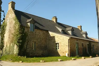 Image de Très grande longère dans un hameau calme à proximité d'Auray et de Carnac.