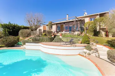 Image de Villa De Prestige - Jardin Et Piscine Sur Les Coteaux De Toulouse Ideal Vacances