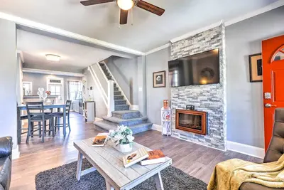 Image de Walk to Dining & Parks! Baltimore Home w/ Yard