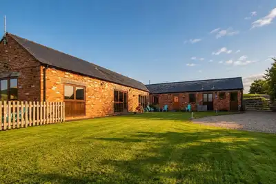 Bramble Barn - dog friendly barn