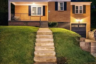 Image de Prime Pittsburgh Location! Quiet 3br w/ King Bed & Easy Access to Everything