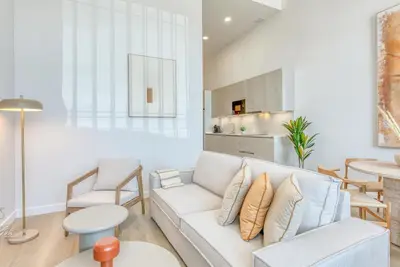 Image de Studio moderne, vue port - 2 pers.