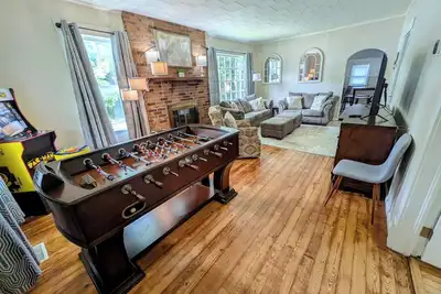 Image de 2 Bedrooms w King Beds + Trailer/ Boat Parking: Hook Wine and Sinker