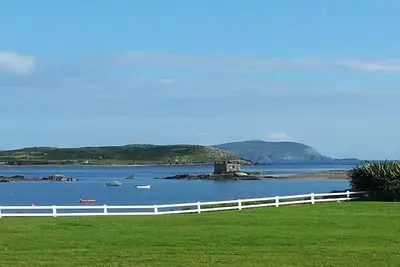 Image de Spacious Family Cottage, Ballinskelligs – 500m to Beach, Pub and local dining!
