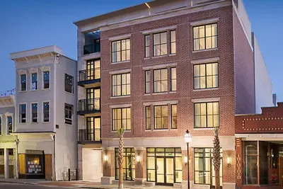 Image de Bluegreen King 583 - 1 Bedroom on King Street, Southern Charm & Hospitality!