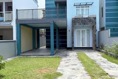 Image de 3-bedroom house in superb Maharagama with cool Ac breeze