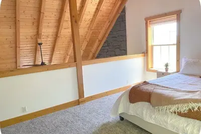 Image de Cozy Updated Cabin in Eden + Hot Tub!