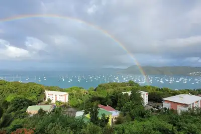 Image de Sainte-Anne 2 pièces avec piscine & vue mer
