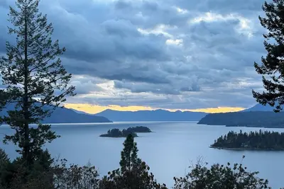 Image de 4-bedroom Remodeled house in Hope Idaho Lake views like no other Vrbo.